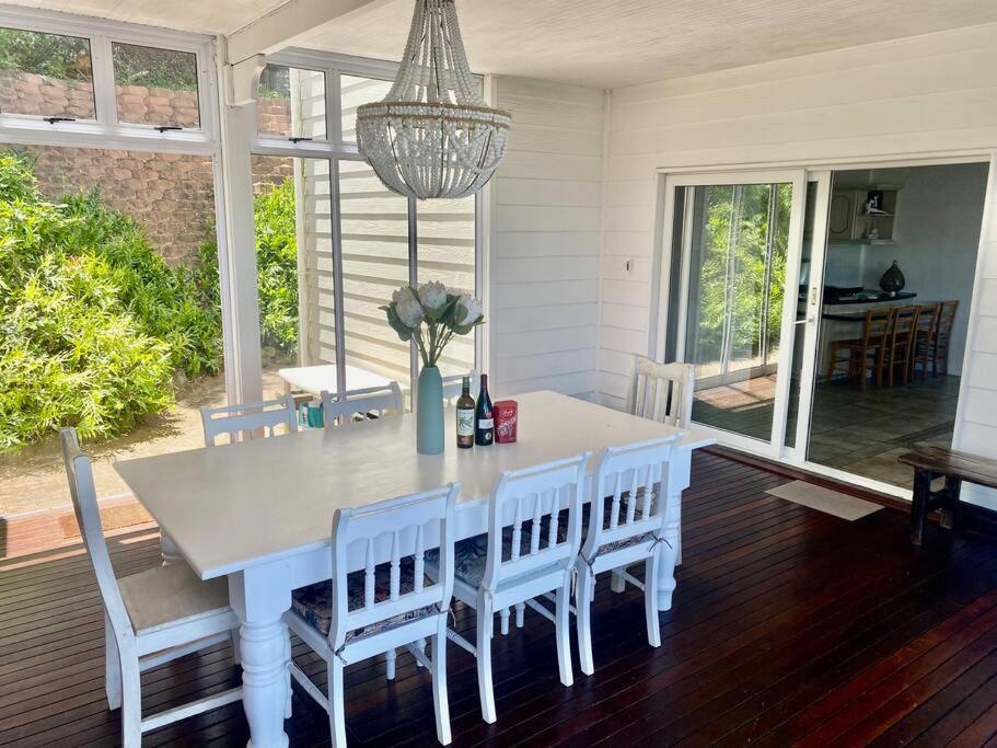 Beautiful House On Prince's Grant Estate Blythedale Beach